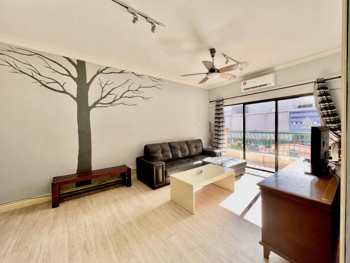 Marina Court Vacation Home 3 Bedrooms - Kota Kinabalu Luaran gambar