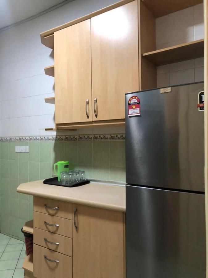 Marina Court Vacation Home 3 Bedrooms - Kota Kinabalu Luaran gambar