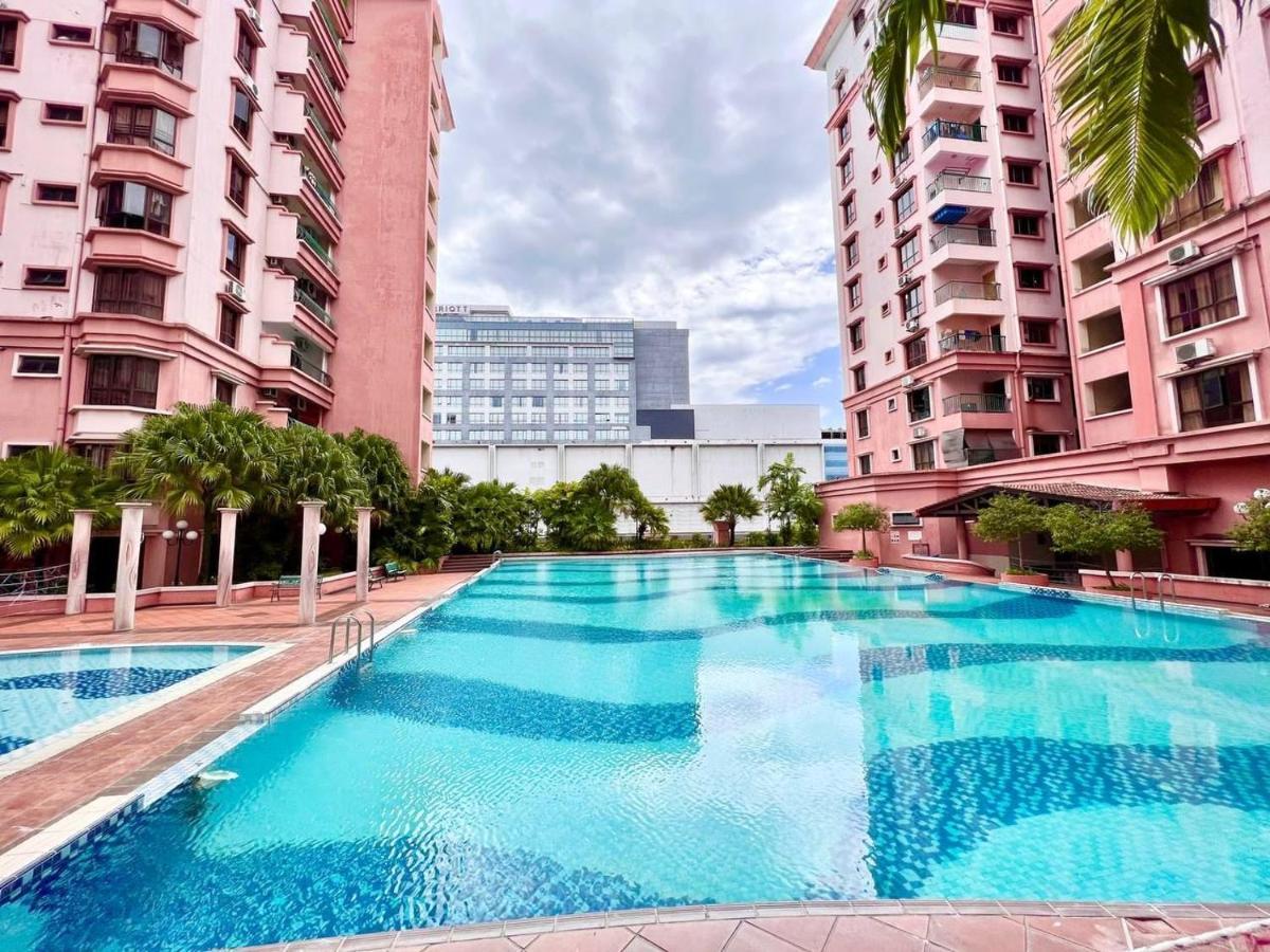 Marina Court Vacation Home 3 Bedrooms - Kota Kinabalu Luaran gambar