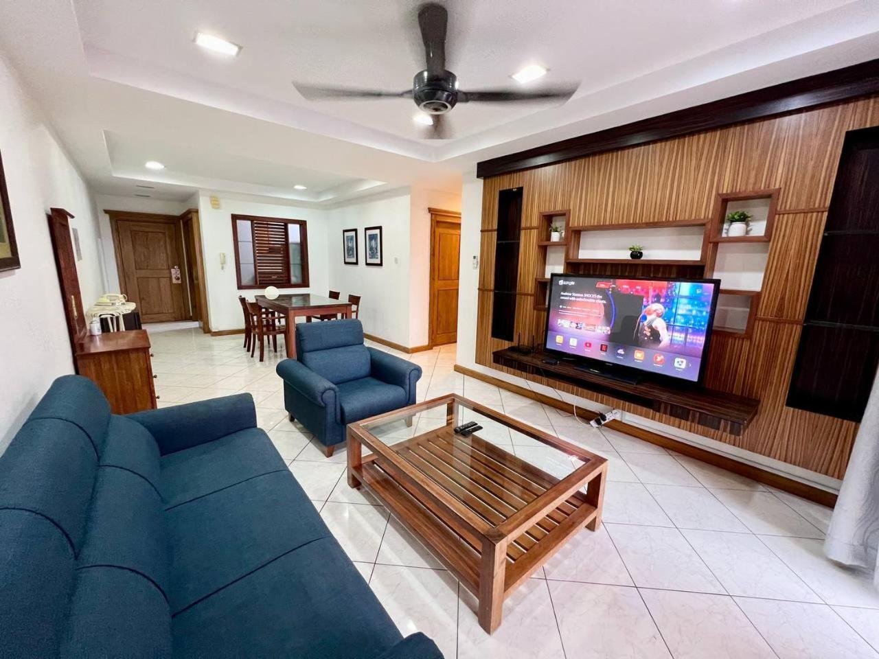 Marina Court Vacation Home 3 Bedrooms - Kota Kinabalu Luaran gambar