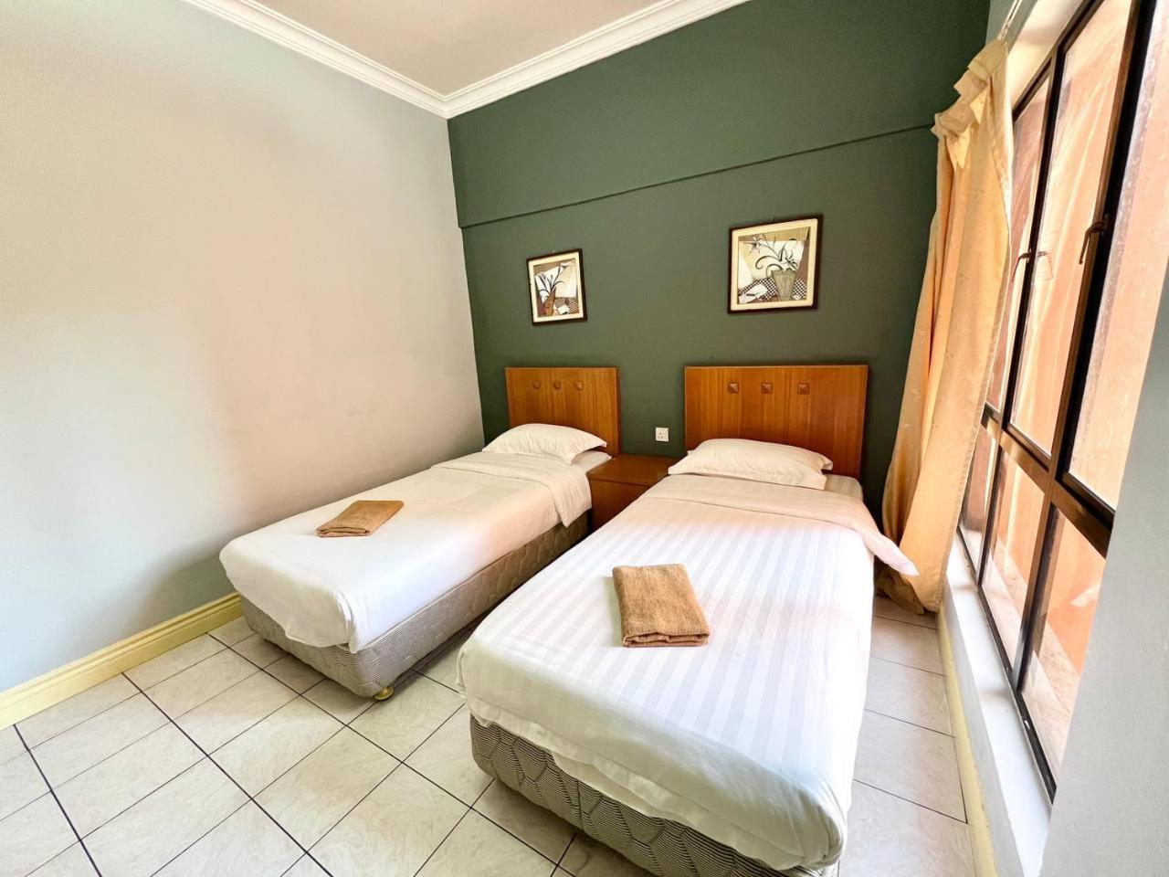 Marina Court Vacation Home 3 Bedrooms - Kota Kinabalu Luaran gambar