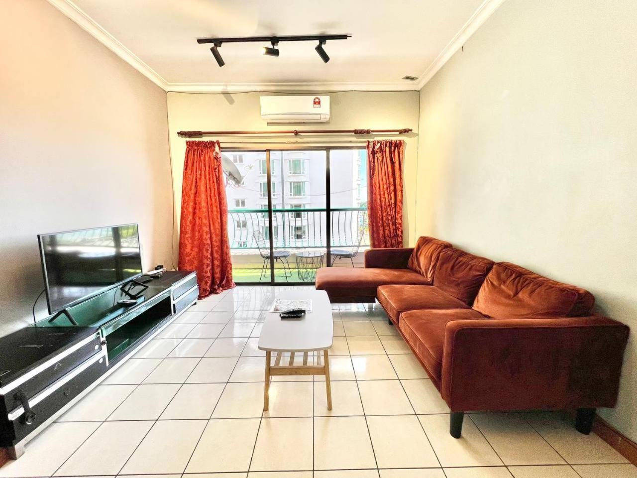 Marina Court Vacation Home 3 Bedrooms - Kota Kinabalu Luaran gambar