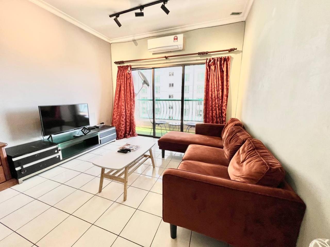 Marina Court Vacation Home 3 Bedrooms - Kota Kinabalu Luaran gambar